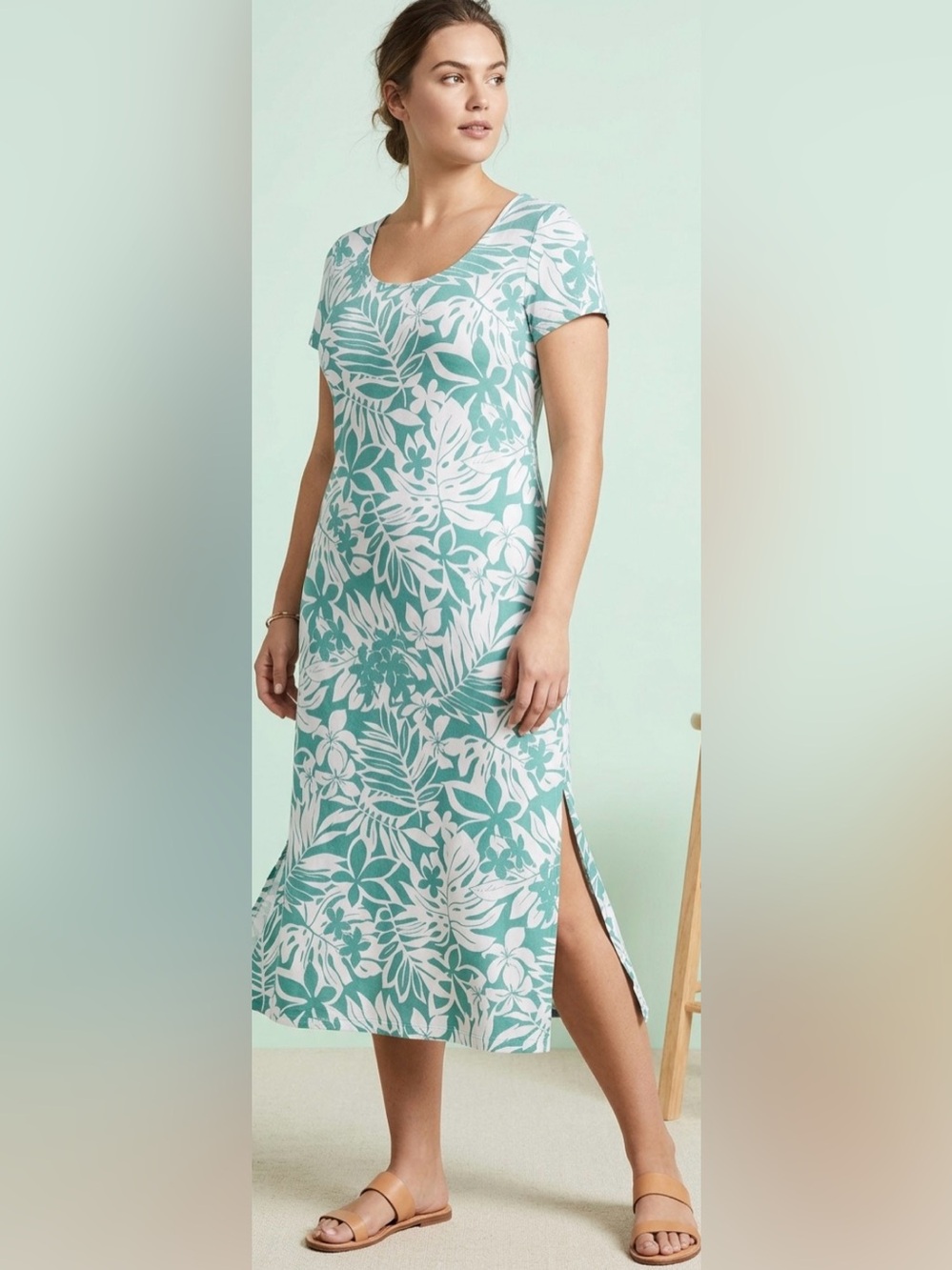 Floral Scoop-Neck Midi Dress in Teal and White